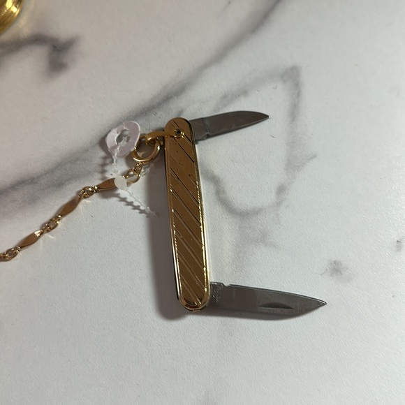 2- Goldtone Pocket watches- colibri and no brand - Picture 10 of 17